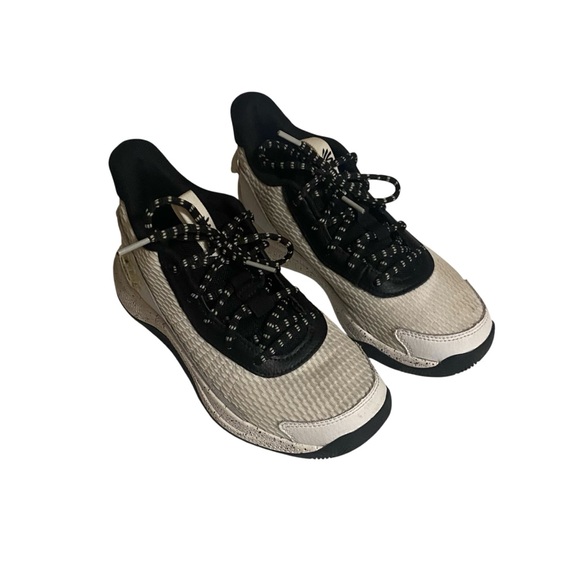 Under Armour Other - Curry Under Armor Curry 3Z7 Grade School GS Basketball Sport Sneakers Sz 4.5